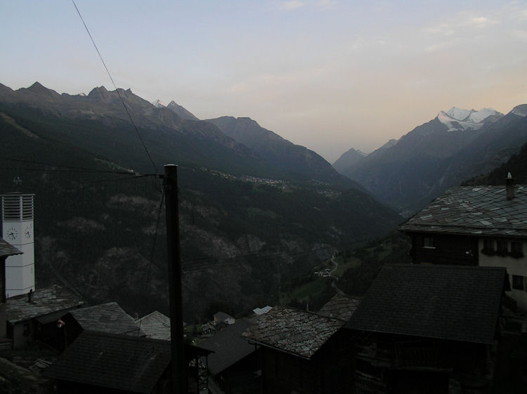 t-Webcam-19-08-12_2025 t-Webcam-19-08-12_2025