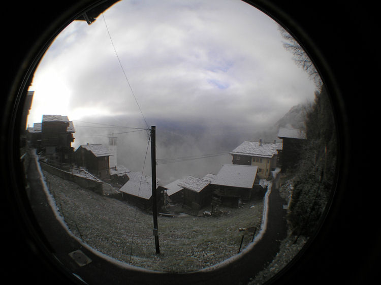 t-Webcam_08-12-14_0940