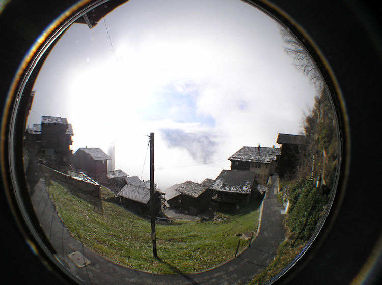 t-Webcam_08-12-14_1050