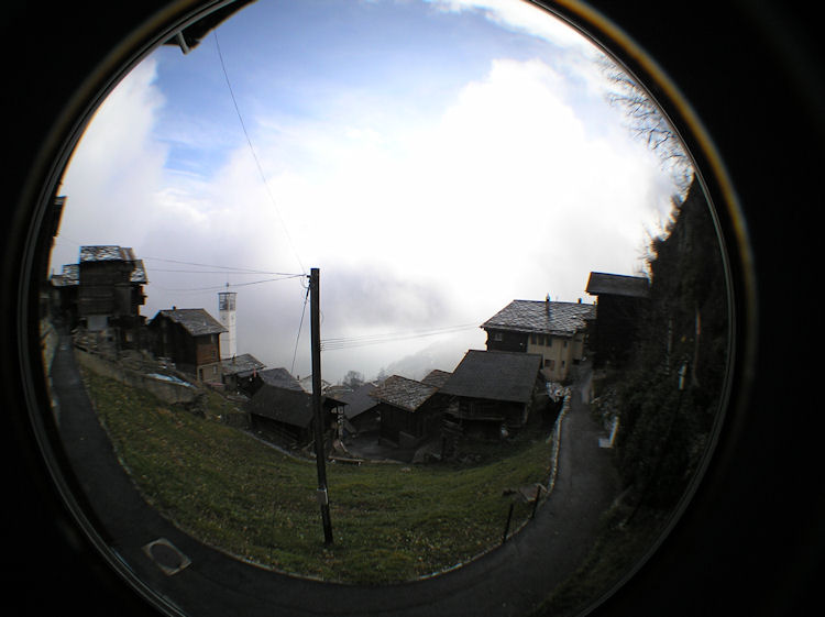 t-Webcam_08-12-14_1353-hell