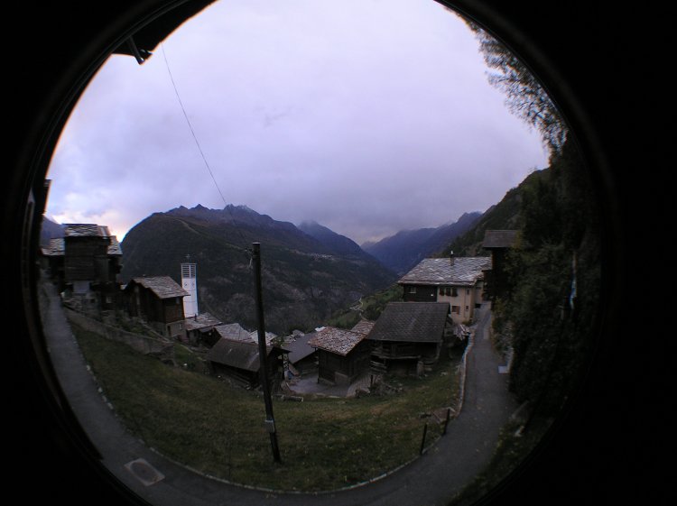 t-Webcam_10-10-14_0751