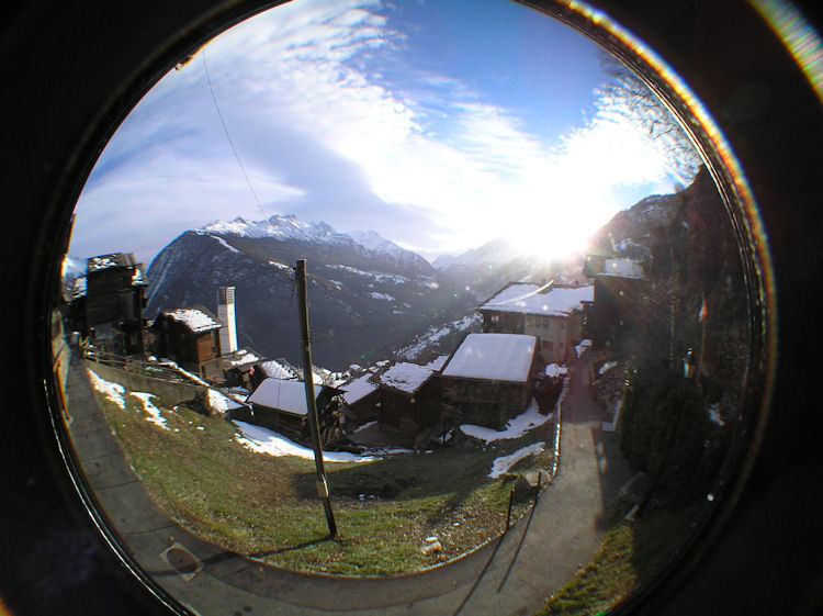 t-Webcam_11-01-14_1543-hell t-Webcam_11-01-14_1543-hell