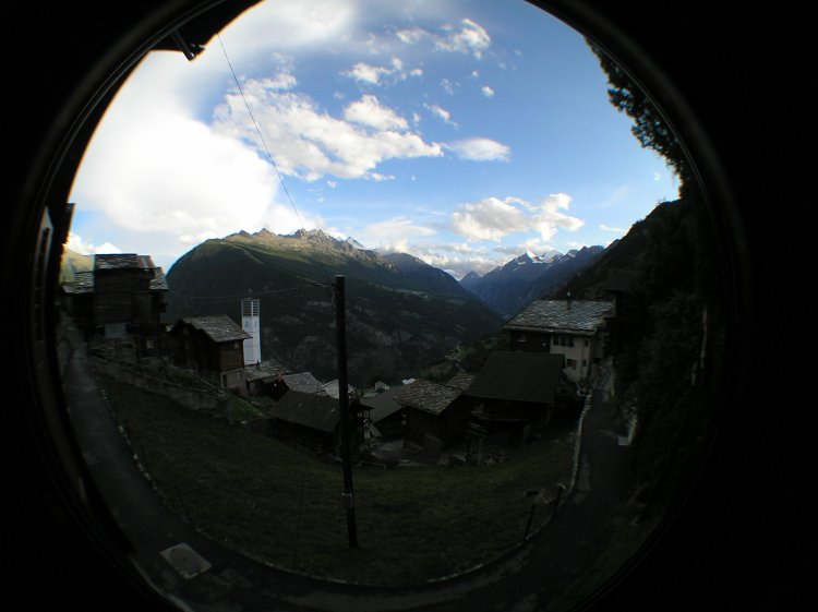 t_Webcam_09-08-14_2000 t_Webcam_09-08-14_2000