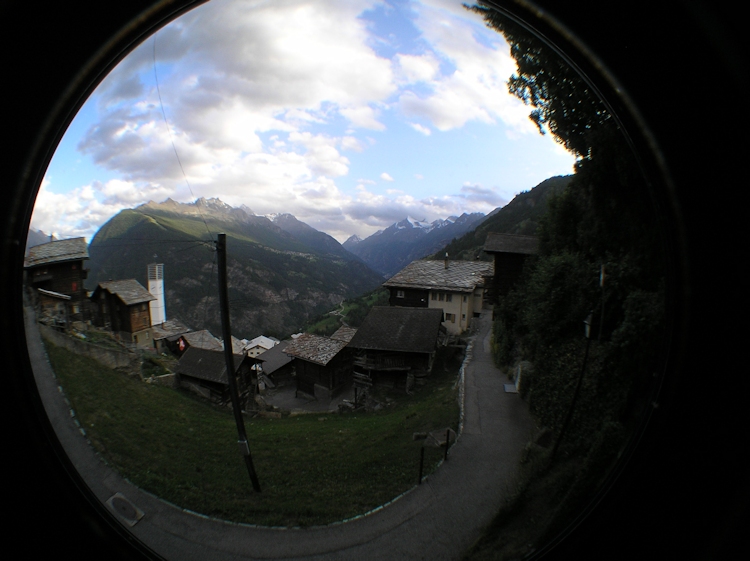 t_Webcam_10-07-20_2005 t_Webcam_10-07-20_2005