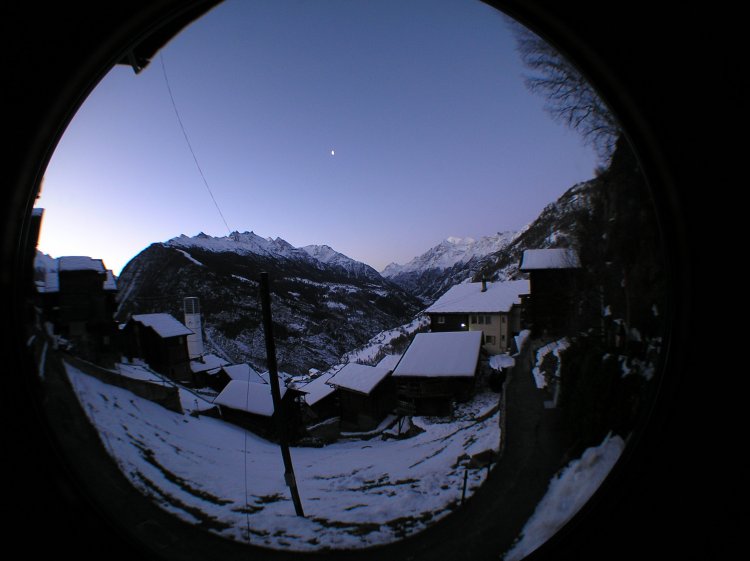 t_Webcam_12-02-15_0718