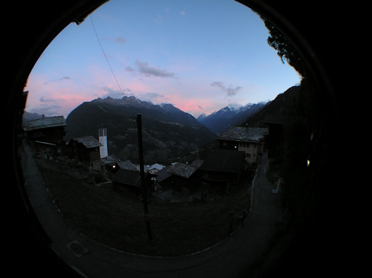 t_Webcam_12-07-18_2130 t_Webcam_12-07-18_2130