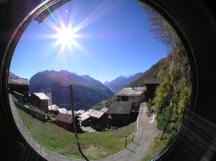 t_Webcam_15-10-17_1250-Sonne t_Webcam_15-10-17_1250-Sonne