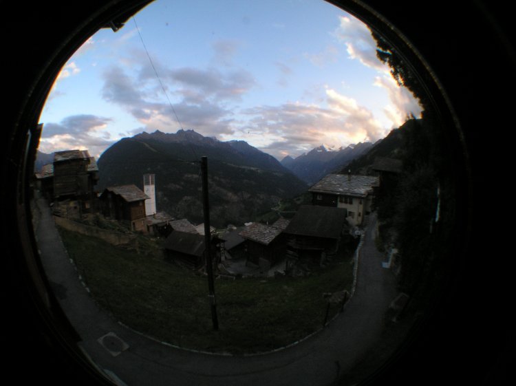 t_Webcam_22-08-15_2006 t_Webcam_22-08-15_2006