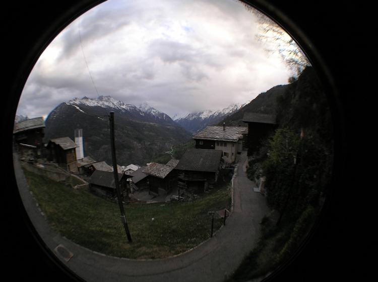 t_Webcam_25-04-20_1938 t_Webcam_25-04-20_1938