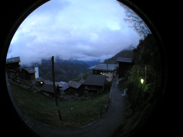 t_Webcam_27-04-20_0608 t_Webcam_27-04-20_0608