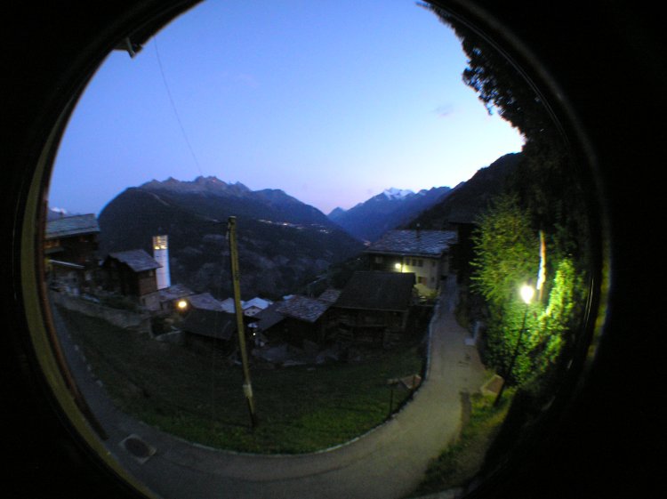 t_Webcam_27-08-18_2045