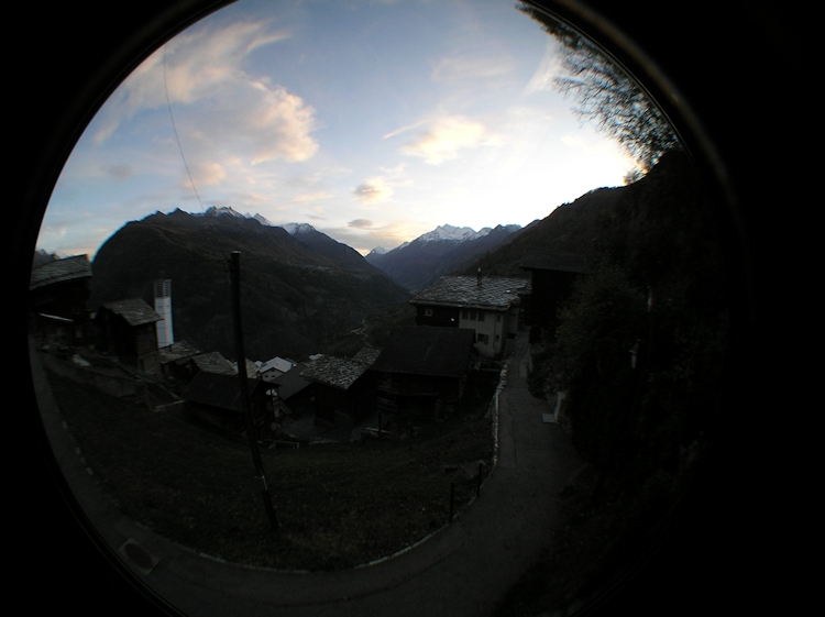 t_Webcam_27-10-19_1714 t_Webcam_27-10-19_1714